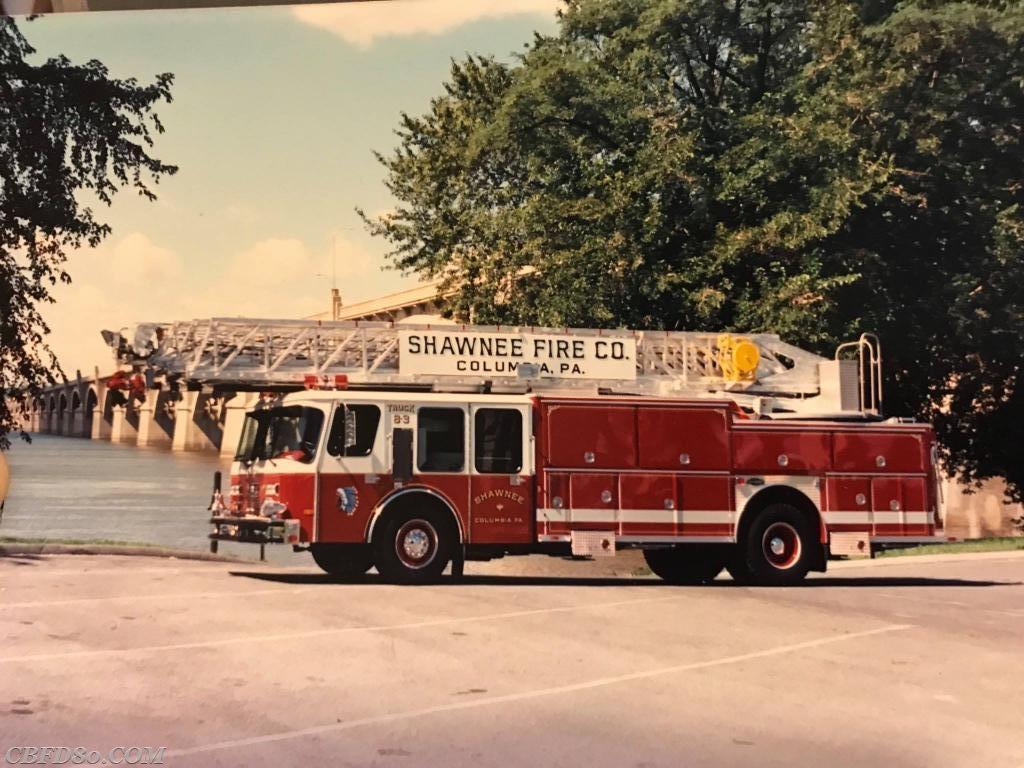 1990 E-One 110' Ladder